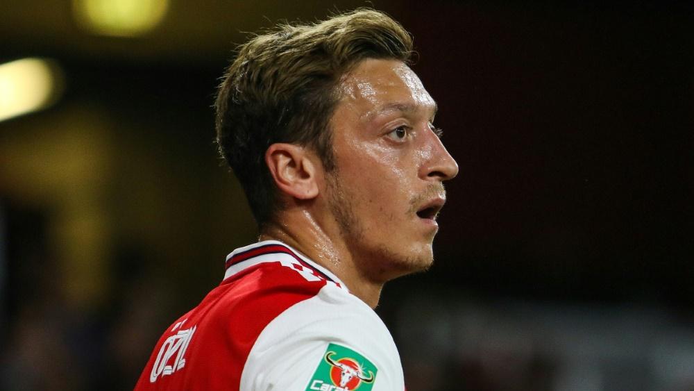 Mesut Özil spielt seit 2013 beim FC Arsenal Mesut Özil spielt seit 2013 beim FC Arsenal