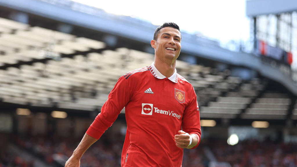 Wie lange spielt Ronaldo noch für Manchester United