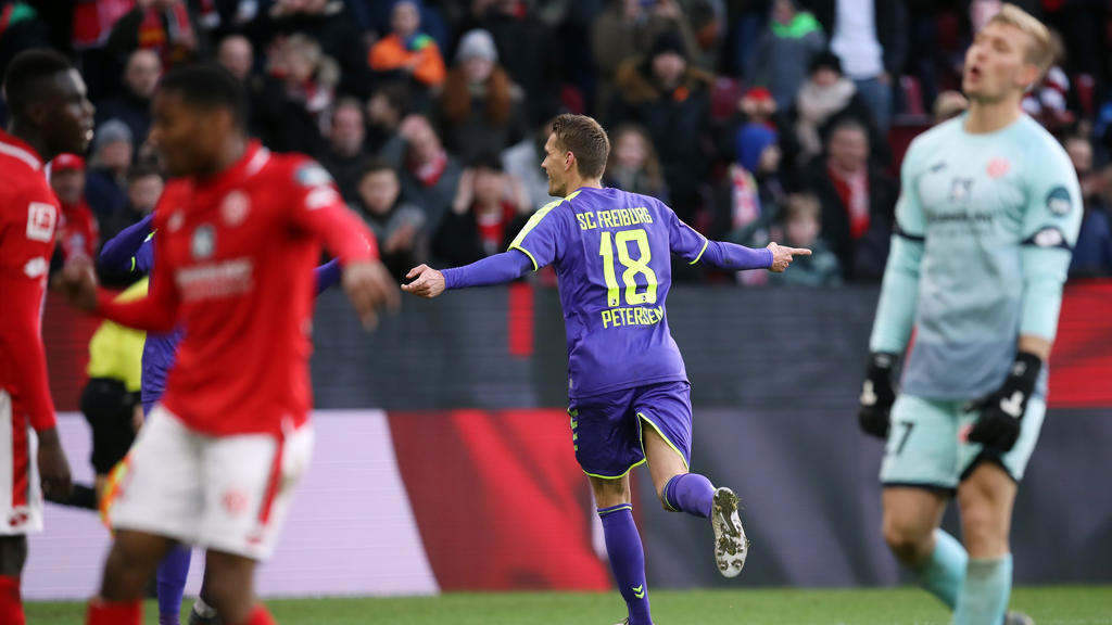 Nils Petersen ist mit seinem 84. Treffer für Freiburg zum Rekordtorschützen des Vereins geworden