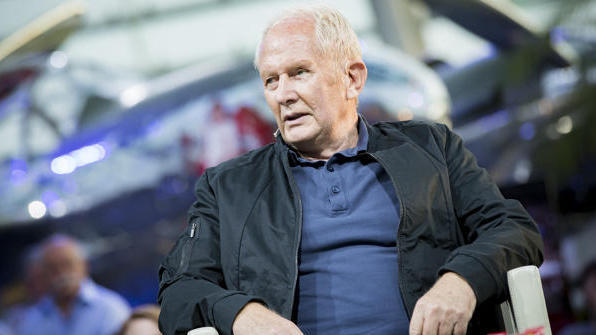 Helmut Marko gefällt die enge Verbindung zwischen FIA und Ferrari nicht Helmut Marko gefällt die enge Verbindung zwischen FIA und Ferrari nicht