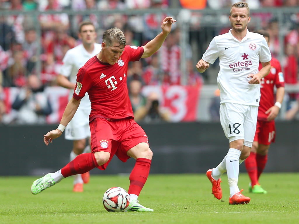 Bastian Schweinsteigers Wechsel löst in England Jubelstürme aus Bastian Schweinsteigers Wechsel löst in England Jubelstürme aus