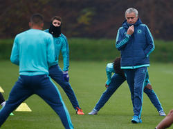 José Mourinho (r.) bekommt Rückendeckung von seinen Spielern