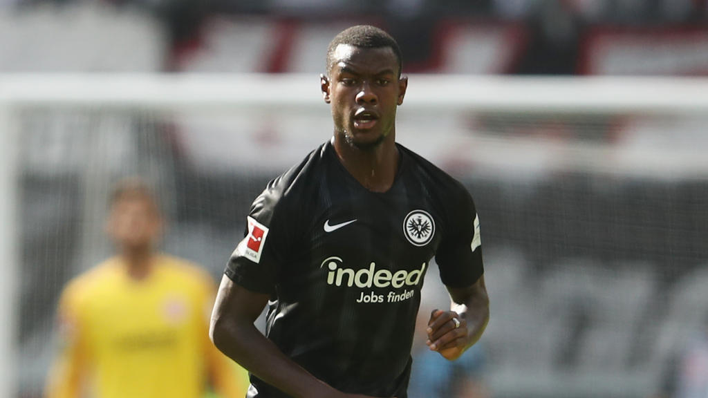 Neuzugang Evan NDicka schlug bei Eintracht Frankfurt voll ein Neuzugang Evan NDicka schlug bei Eintracht Frankfurt voll ein
