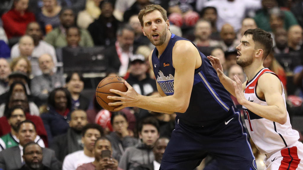Nach seinem Karriereende will sich Dirk Nowitzki erst einmal um seine Familie kümmern Nach seinem Karriereende will sich Dirk Nowitzki erst einmal um seine Familie kümmern