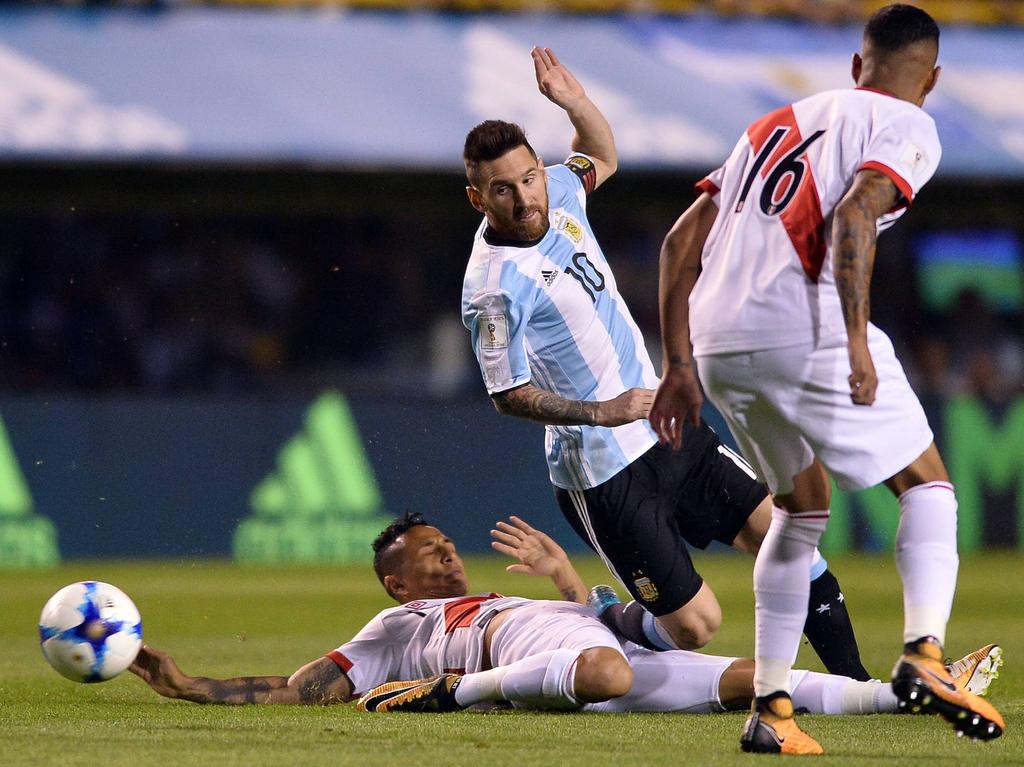 El futuro futbolístico de la nación albiceleste pasa en gran medida por Messi. (Foto: Imago)