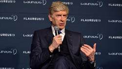 Arsene Wenger bringt sich als Coach von Manchester United ins Spiel