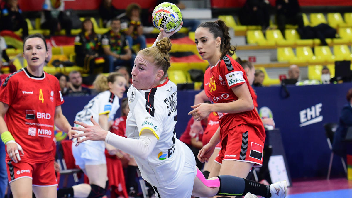 Deutschland bezwingt Rumänien bei der Handball-EM