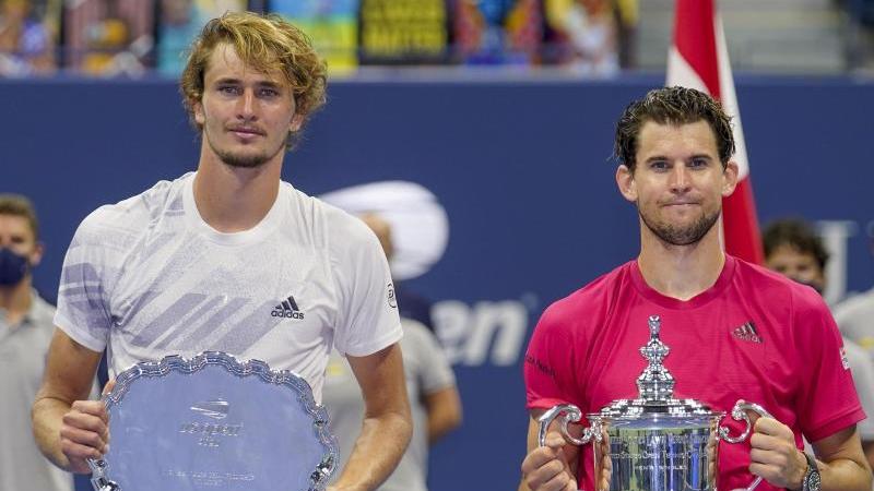 Alexander Zverev (l.) hat das Finale der US Open 2020 verloren Alexander Zverev (l.) hat das Finale der US Open 2020 verloren
