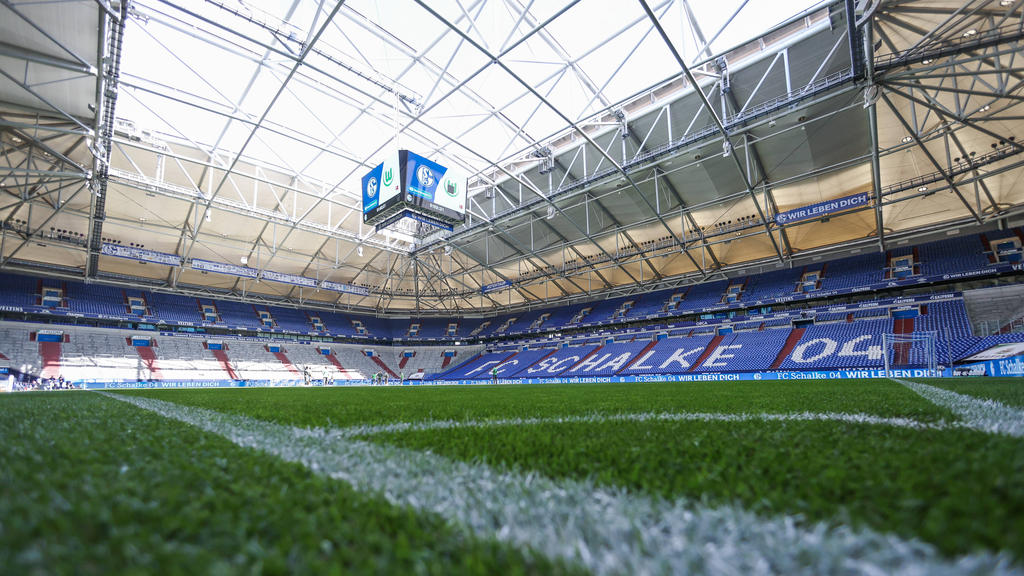 Die Fans des FC Schalke dürfen wieder ins Stadion