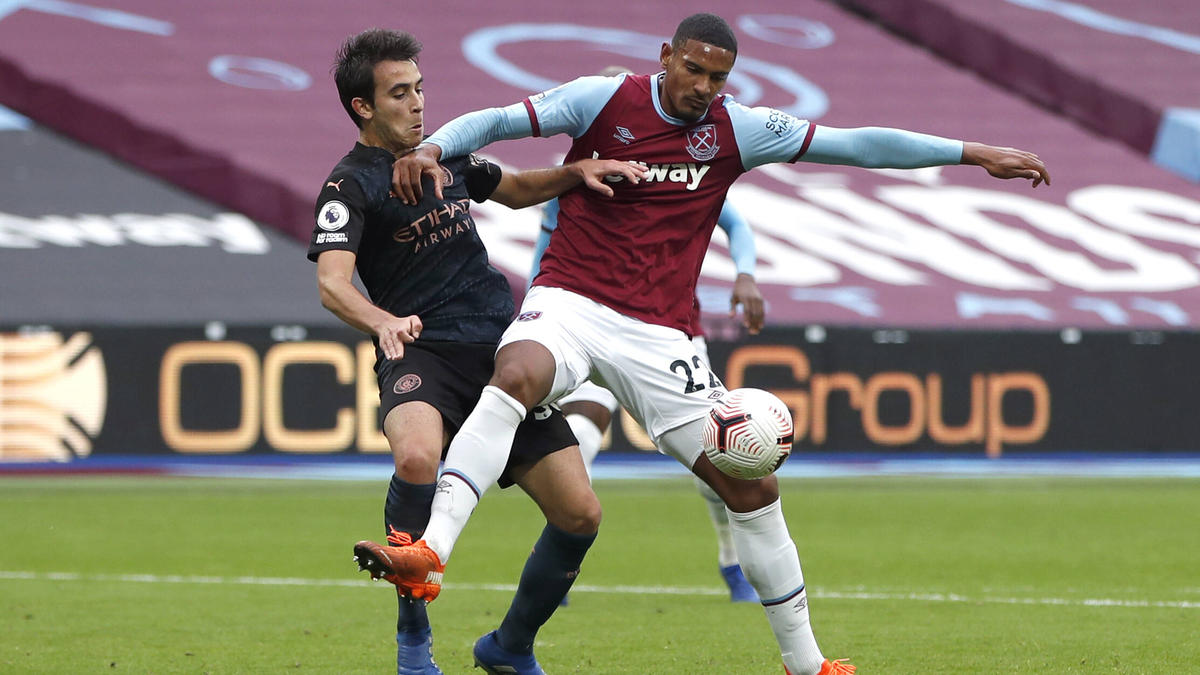Sebastién Haller (r.) holte mit West Ham einen Punkt gegen ManCity Sebastién Haller (r.) holte mit West Ham einen Punkt gegen ManCity