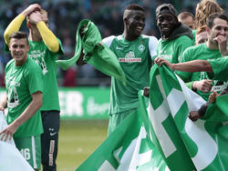 Werder Bremen feiert den Last-Minute-Klassenerhalt