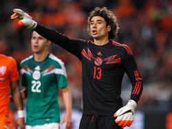 El Memo Ochoa en un amistoso ante Holanda (Foto: Getty)