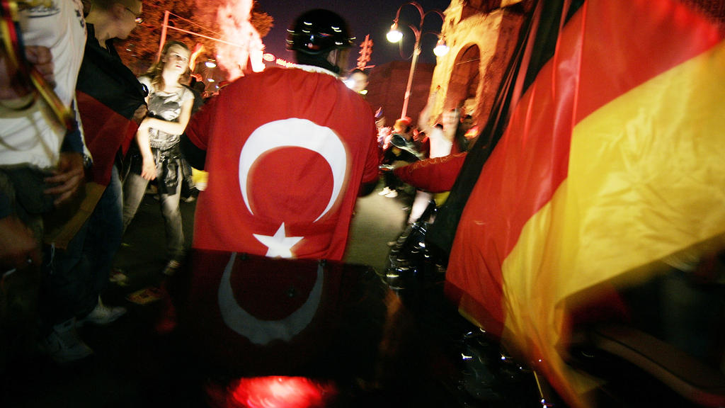 Die Türkei und Deutschland kämpfen um die EM 2024