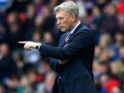 David Moyes da indicaciones en la visita al Sunderland. (Foto: Getty)