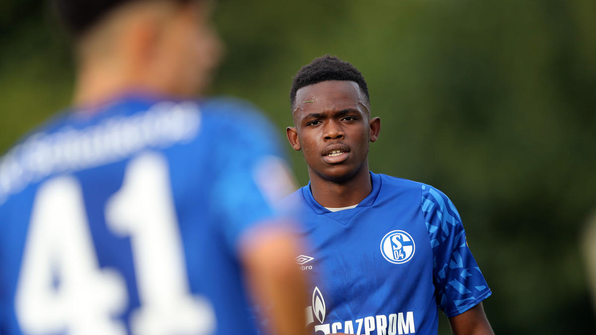 Der Treffer von Schalke-Angreifer Rabbi Matondo reichte nicht zum Sieg Der Treffer von Schalke-Angreifer Rabbi Matondo reichte nicht zum Sieg