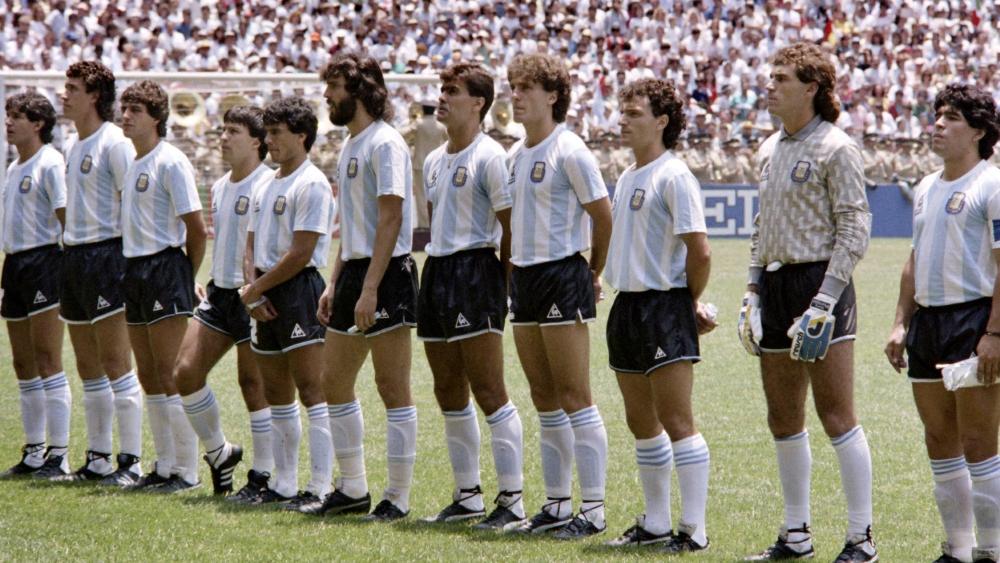 José Luis Brown (5.v.r.) verstarb im Alter von 62 Jahren José Luis Brown (5.v.r.) verstarb im Alter von 62 Jahren