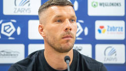 Lukas Podolski sieht die Auftritte der Nationalmannschaft kritisch
