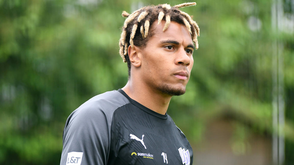 Etienne Amenyido bleibt beim VfL Osnabrück Etienne Amenyido bleibt beim VfL Osnabrück