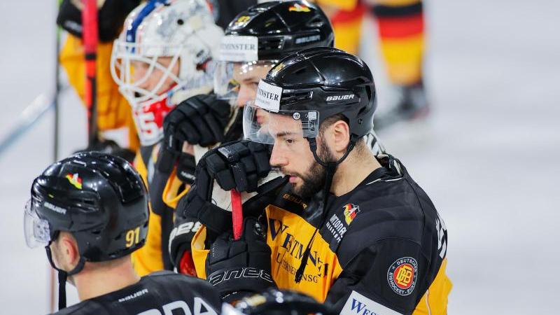 Nach dem Deutschland Cup geht es für die deutschen Nationalspieler bei ihren Klubs weiter mit einem Vorbereitungsturnier der DEL Nach dem Deutschland Cup geht es für die deutschen Nationalspieler bei ihren Klubs weiter mit einem Vorbereitungsturnier der DEL