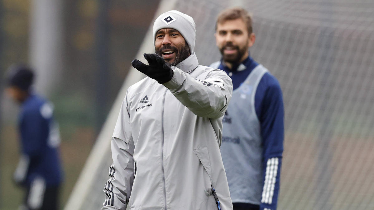 HSV-Coach Daniel Thioune baut den Kader um