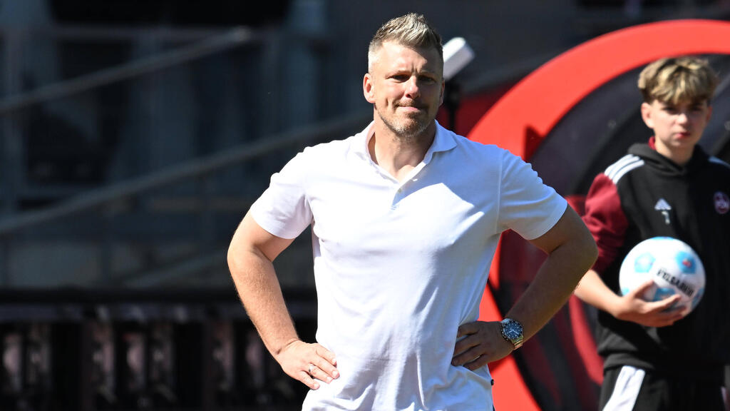 Lukas Kwasniok ist beim 1. FC Köln und FC Schalke 04 heiß begehrt Lukas Kwasniok ist beim 1. FC Köln und FC Schalke 04 heiß begehrt