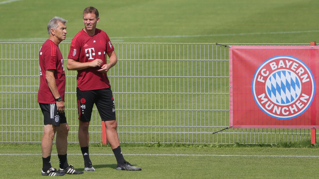 Augenthaler und Nagelsmann gemeinsam bei einem Training des FC Bayern