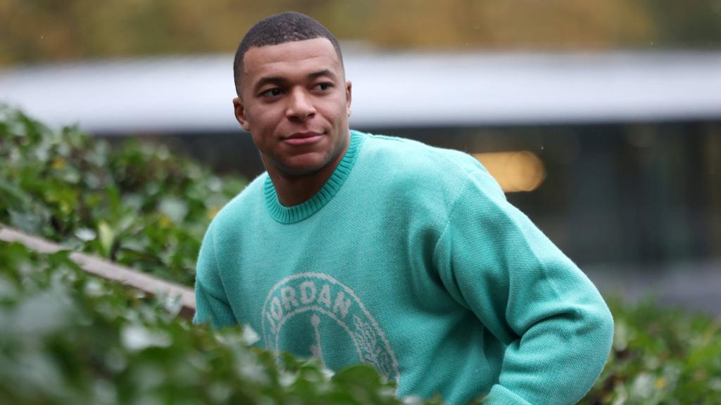Könnte es Kylian Mbappé zum FC Bayern ziehen? Könnte es Kylian Mbappé zum FC Bayern ziehen?