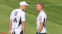 Holger Broich (r.) steht beim FC Bayern in der Kritik