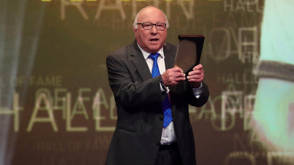 Uwe Seeler hat sich den HSV zur Brust genommen Uwe Seeler hat sich den HSV zur Brust genommen