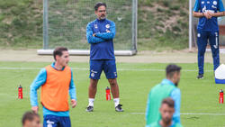 Beim FC Schalke 04 nicht mehr unumstritten: David Wagner (m.)