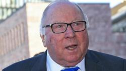 Befindet sich gesundheitlich auf dem Wege der Besserung: HSV-Idol Uwe Seeler
