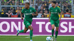 Alassane Plea (l.) und Tim Kleindienst waren Gladbachs beste Offensivspieler der abgelaufenen Saison