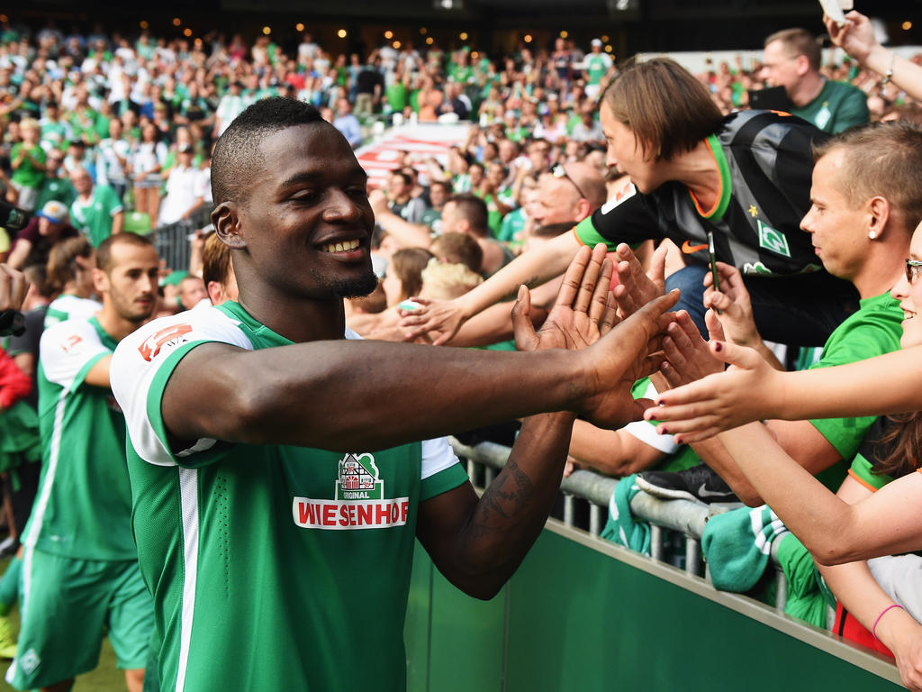 Assani Lukimya verabschiedet sich von Werder Bremen