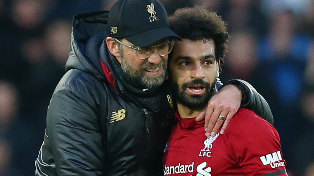 Steckt beim FC Liverpool in einer Torkrise: Mohamed Salah (r.)