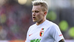 Philipp Max vom FC Augsburg dementiert Kontakt zum BVB