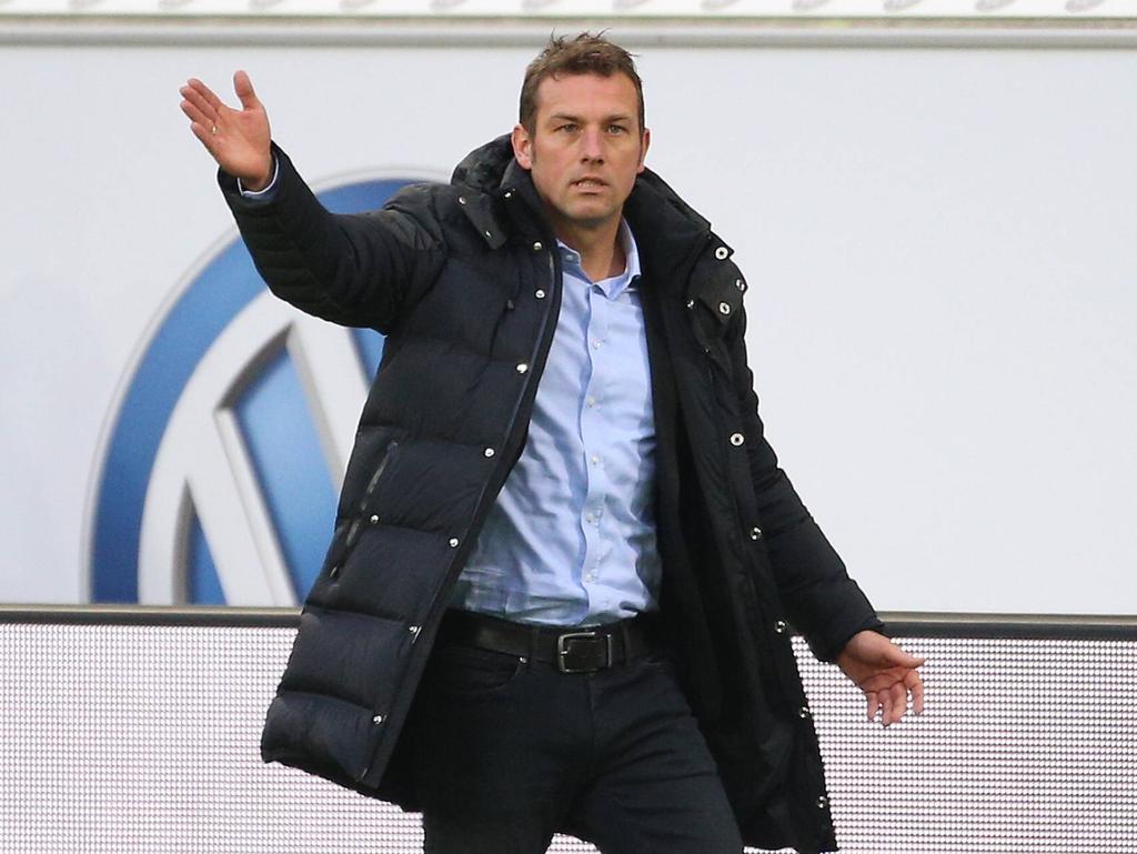 Markus Weinzierl wird nicht die U23 der Schalker gegen Nizza auf den Platz schicken Markus Weinzierl wird nicht die U23 der Schalker gegen Nizza auf den Platz schicken