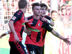 Maximilian Philipp (m.) will auch gegen Bayern gewinnen