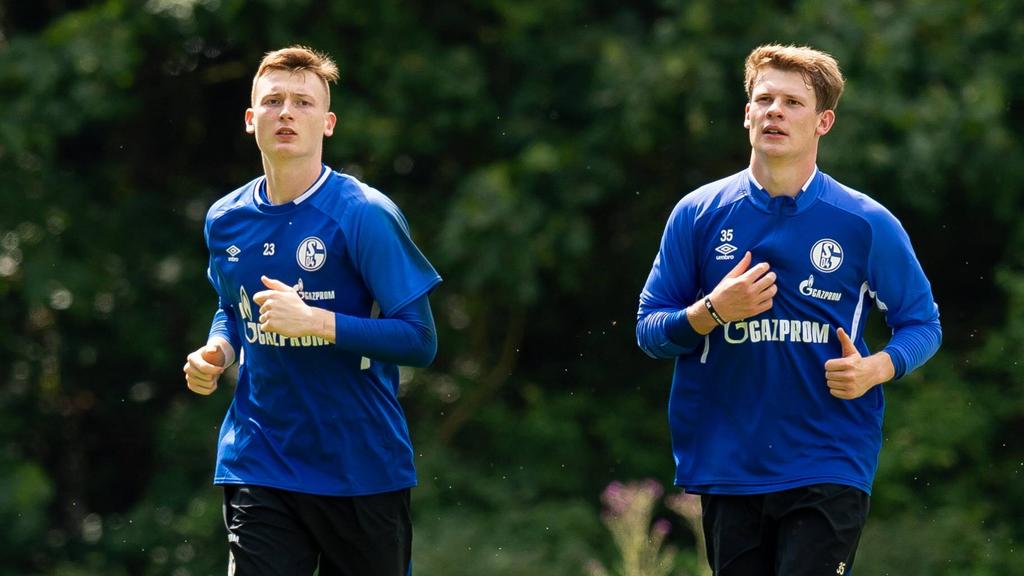 Alexander Nübel (r.) erhält beim FC Schalke 04 wohl den Vorzug vor Markus Schubert