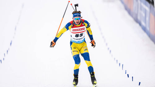 Peppe Femling gewinnt im Biathlon-Massenstart