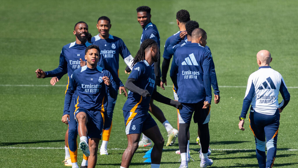 Rodrygo (v.l.) hat angeblich keine Zukunft mehr bei Real Madrid Rodrygo (v.l.) hat angeblich keine Zukunft mehr bei Real Madrid