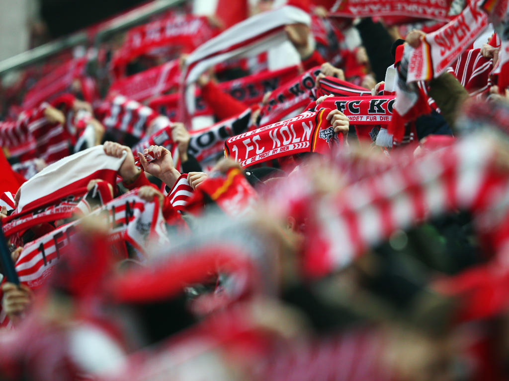 Die Fans des FC Köln können sich lebenslang an ihren Klub binden