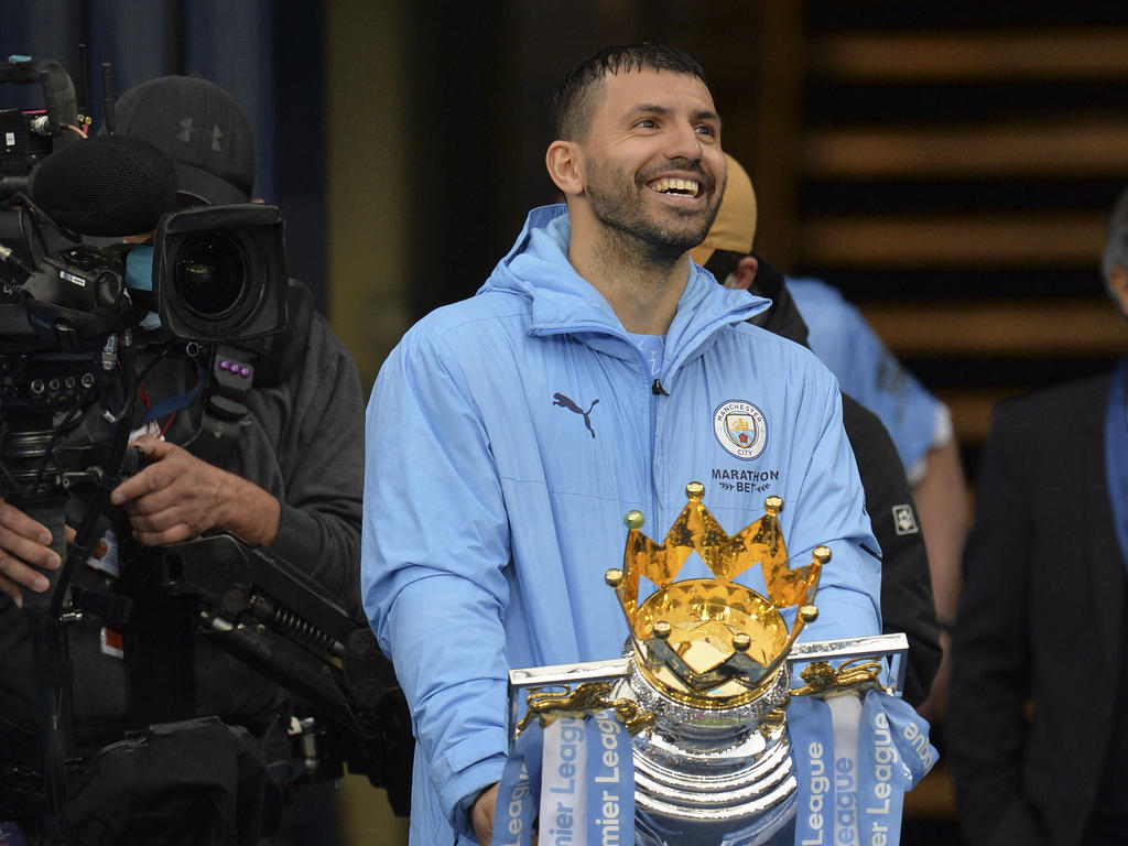 Premier League » News » Manchester City ehrt Sergio Agüero