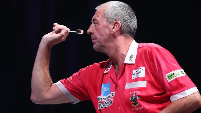 Der glückliche Sieger: Wayne Warren bei der BDO-Darts-WM in London Der glückliche Sieger: Wayne Warren bei der BDO-Darts-WM in London