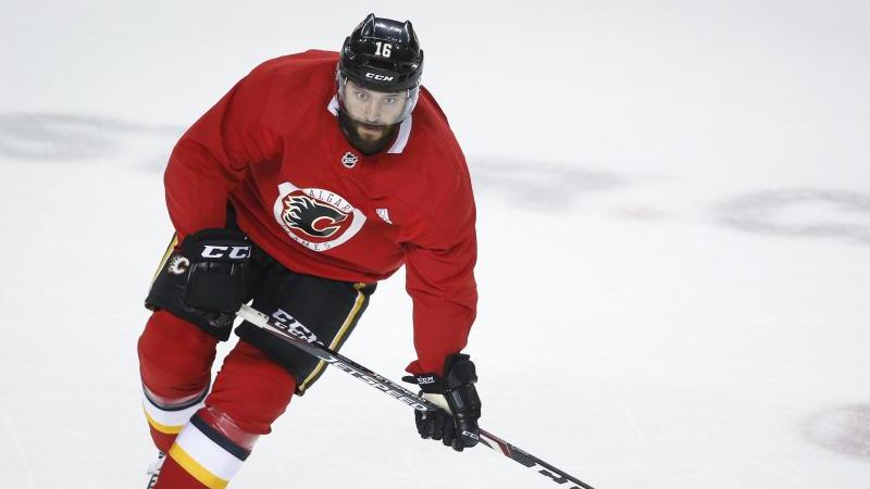 Tobias Rieder trifft mit den Calgary Flames auf die Dallas Stars Tobias Rieder trifft mit den Calgary Flames auf die Dallas Stars