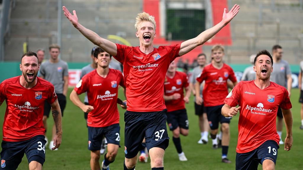 Die Spvgg Unterhaching wünscht sich einen großen Namen im DFB-Pokal Die Spvgg Unterhaching wünscht sich einen großen Namen im DFB-Pokal