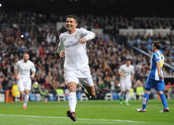 Cristiano alcanzó en la primera posición de la tabla de goleadores a Luis Suárez. (Foto: Getty)