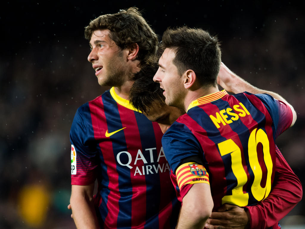 Sergi Roberto (l., neben Neymar und Messi) will womöglich Barça verlassen
