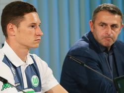 Klaus Allofs (r.) schützt Julian Draxler