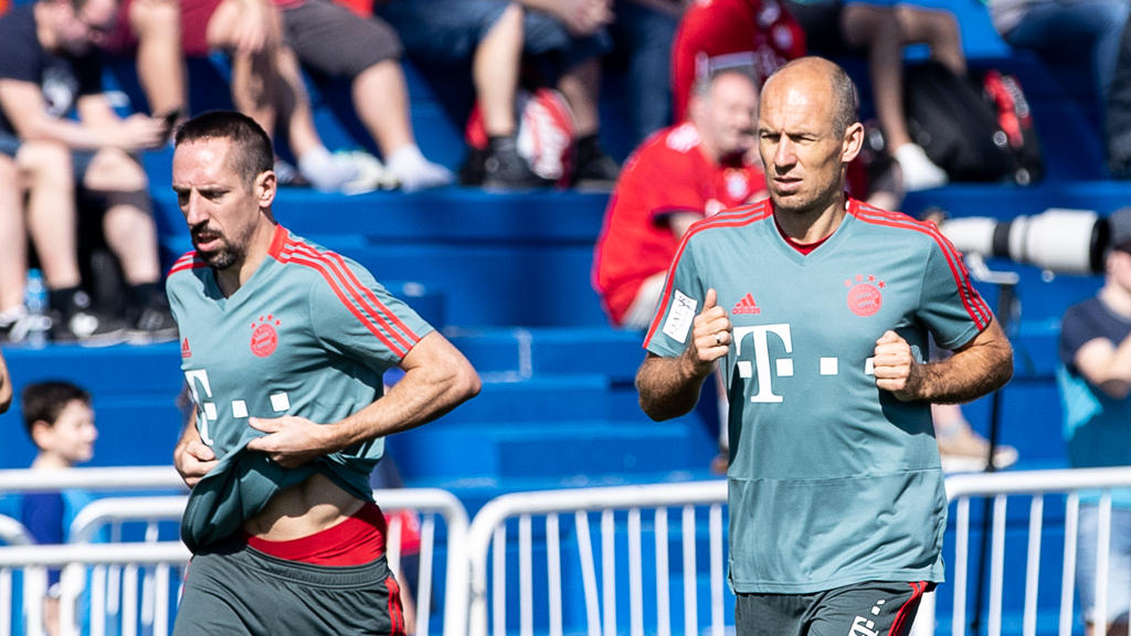 Die Verträge von Franck Ribéry (li.) und Arjen Robben laufen zum Saisonende aus Die Verträge von Franck Ribéry (li.) und Arjen Robben laufen zum Saisonende aus
