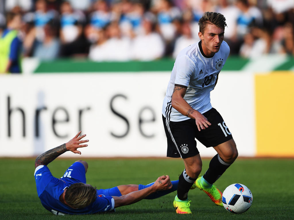 Maximilian Philipp (r.) soll im Fokus von Borussia Dortmund stehen